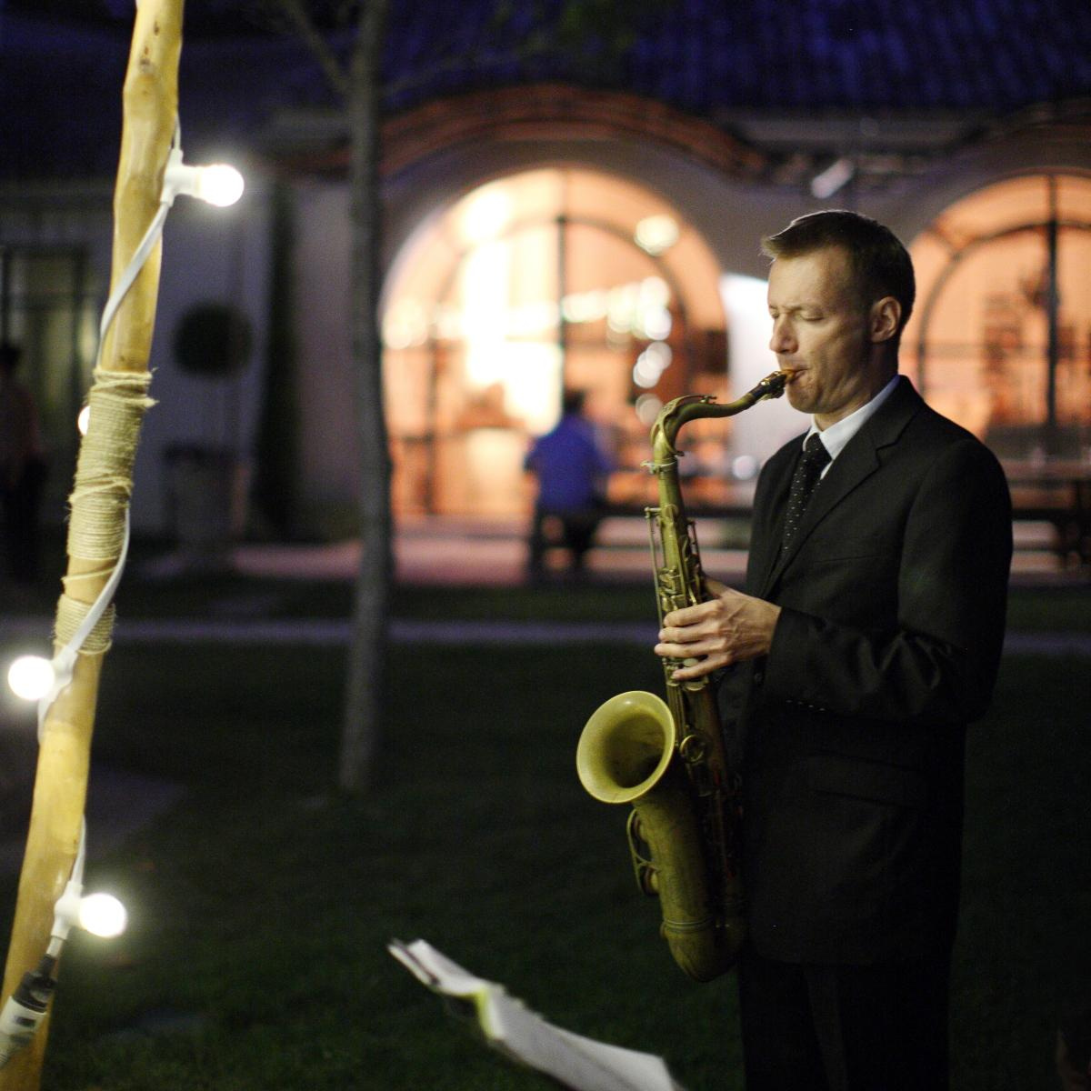 France. Provance. Luxury wedding, portrait, family photographer over Europe