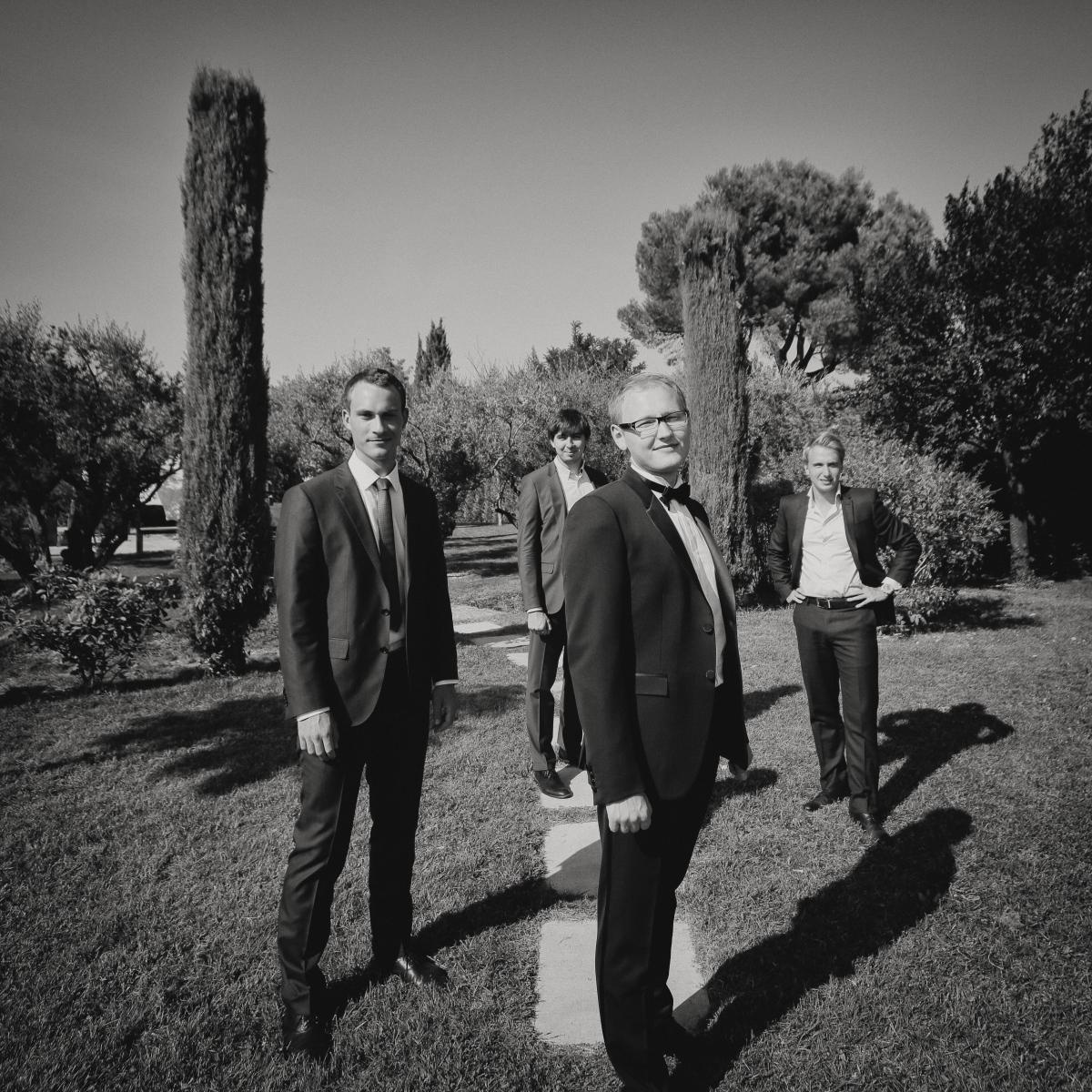 France. Provance. Luxury wedding, portrait, family photographer over Europe