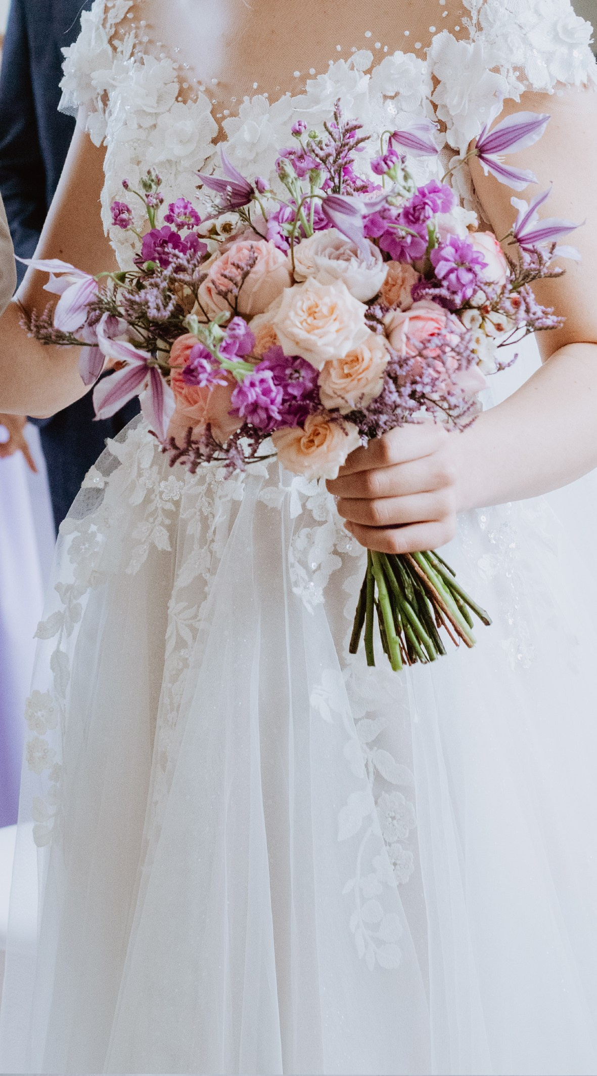 Līgavas pušķis violeta toņos. Event design, decoration, floristry, gift, Irina Novika, Riga, Latvia