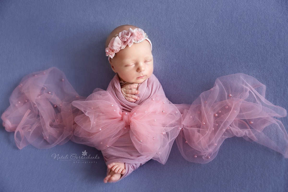 Новонароджені малюки. Дитячий, сімейний, а також newborn фотограф і викладач у Києві Наталія
