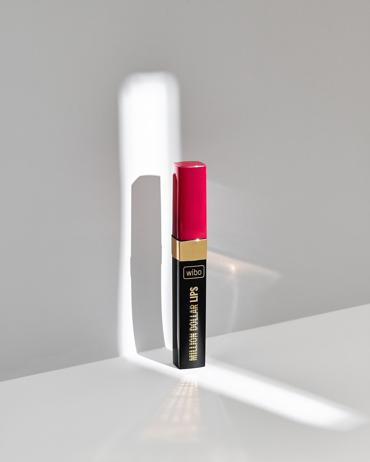 PRODUCT. Fashion and advertising photographer Alina Mikhalkovich Dubai