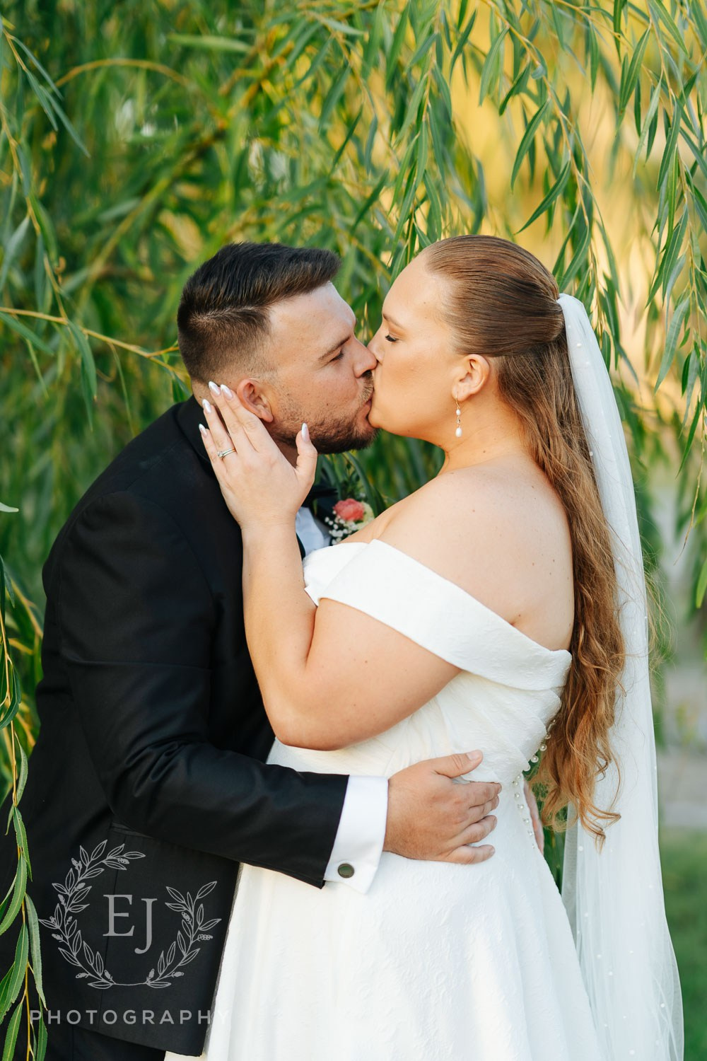 Casey & Brad — The Barn, Hopeland. Emma Joy Photography