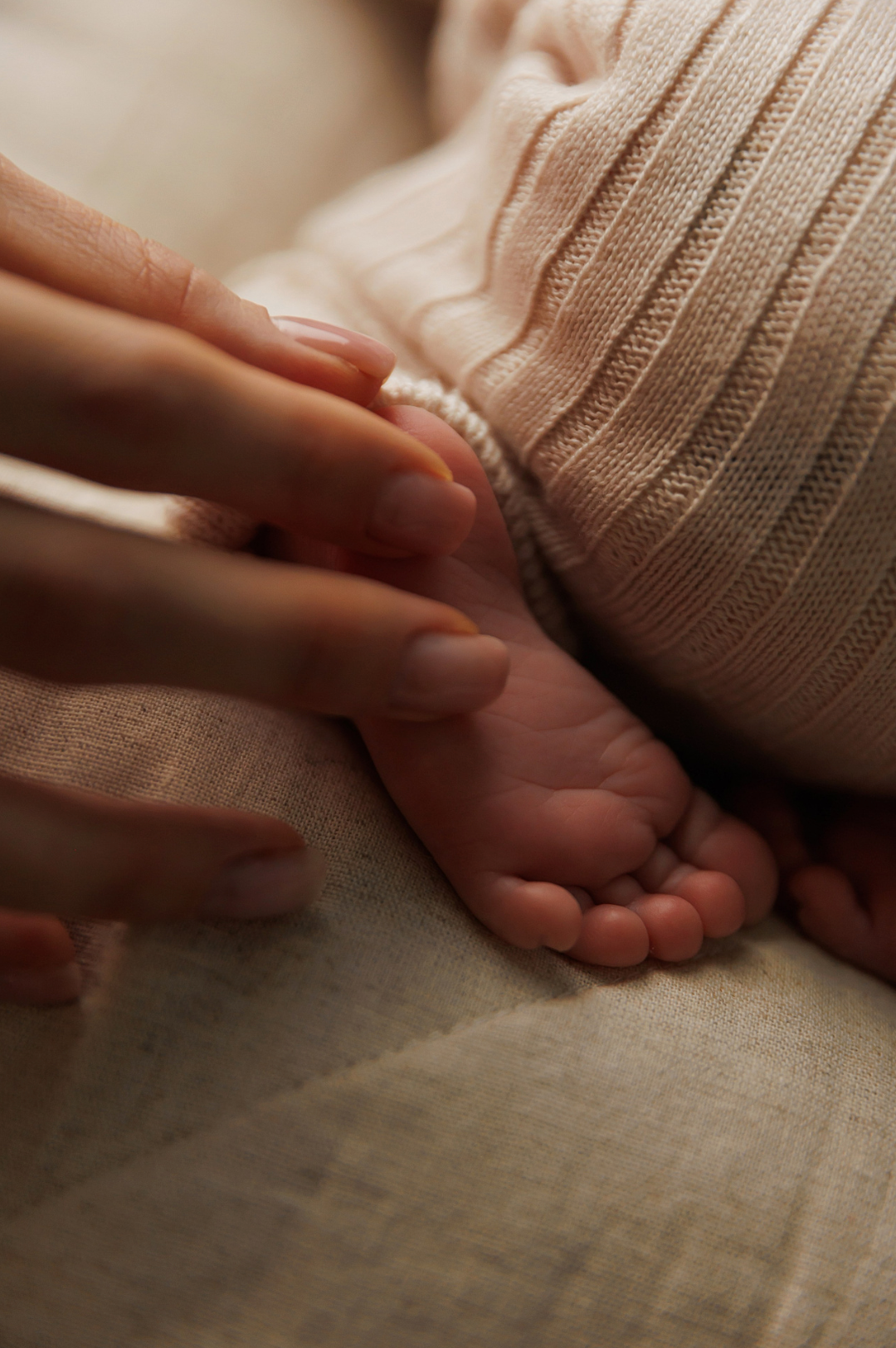 MATERNITY & NEWBORN professional Photography by Irene Chaikeen. Irene Chaikeen | Maternity and newborn photoshoot in Essex/London