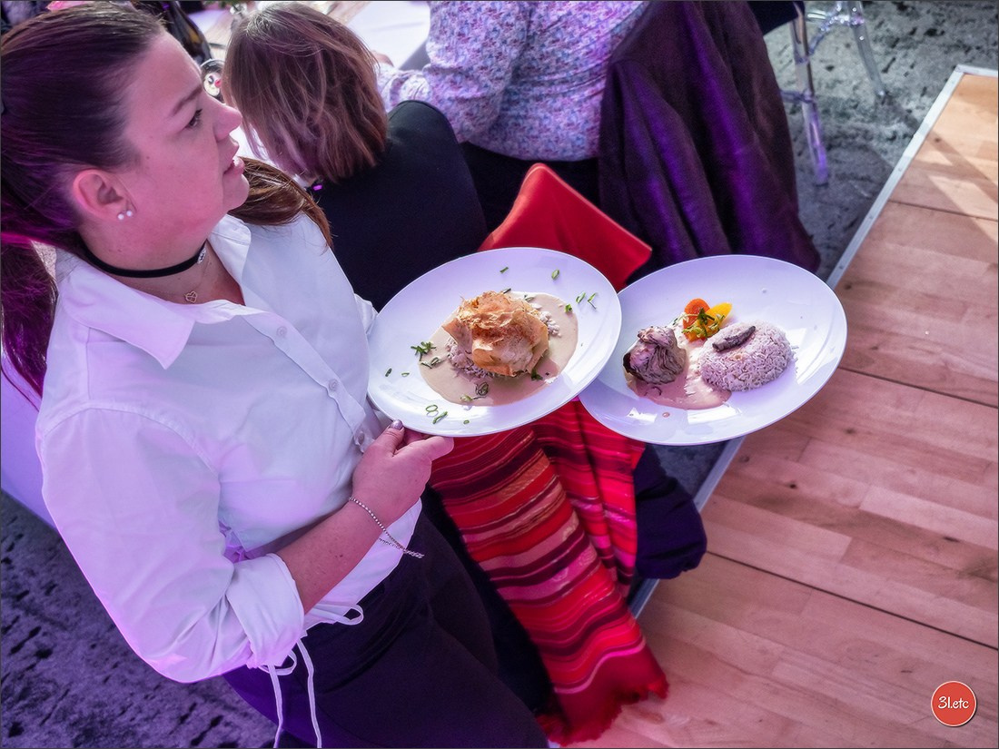 New Year 2025 in Manicook restraunt. Photographe à Strasbourg | Portraits, Studio, Enfants, Événements