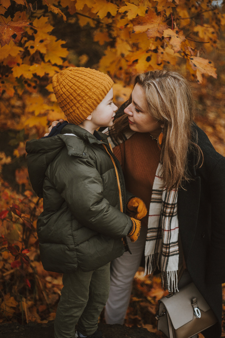 Семейная осеньнаяя фотосессия в Риге  Ģimenes rudens fotosesija Rīgā. Fotogrāfs Rīgā — Katerina Gordik