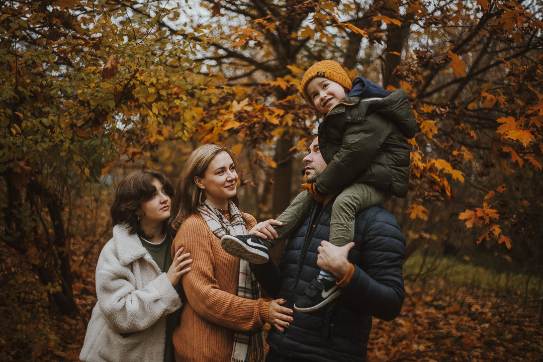 Семейная осеньнаяя фотосессия в Риге  Ģimenes rudens fotosesija Rīgā. Fotogrāfs Rīgā — Katerina Gordik