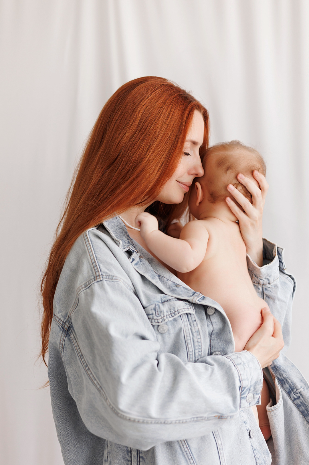 MATERNITY & NEWBORN professional Photography by Irene Chaikeen. Irene Chaikeen | Maternity and newborn photoshoot in Essex/London