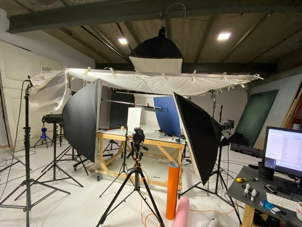 Studio Photogenic. Commercial and studio photographer in Belgrade