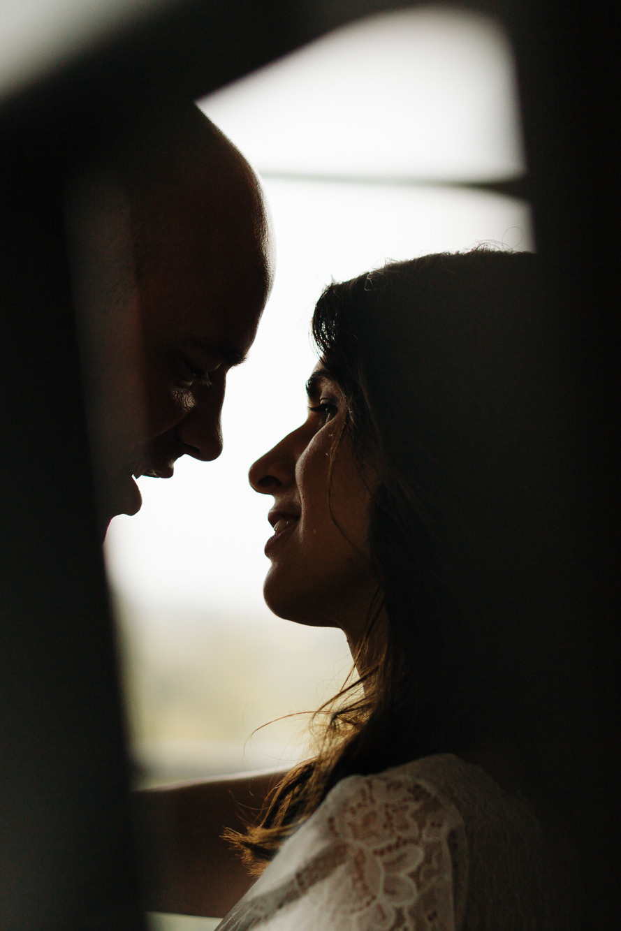 Kāzu diena Vecrīgā ar fotosesiju un īstiem draugiem