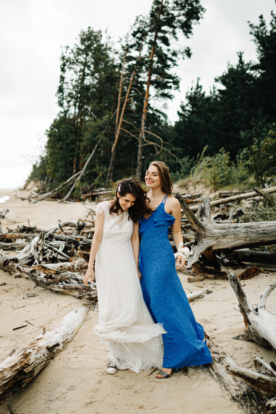 Kāzu diena Vecrīgā ar fotosesiju un īstiem draugiem