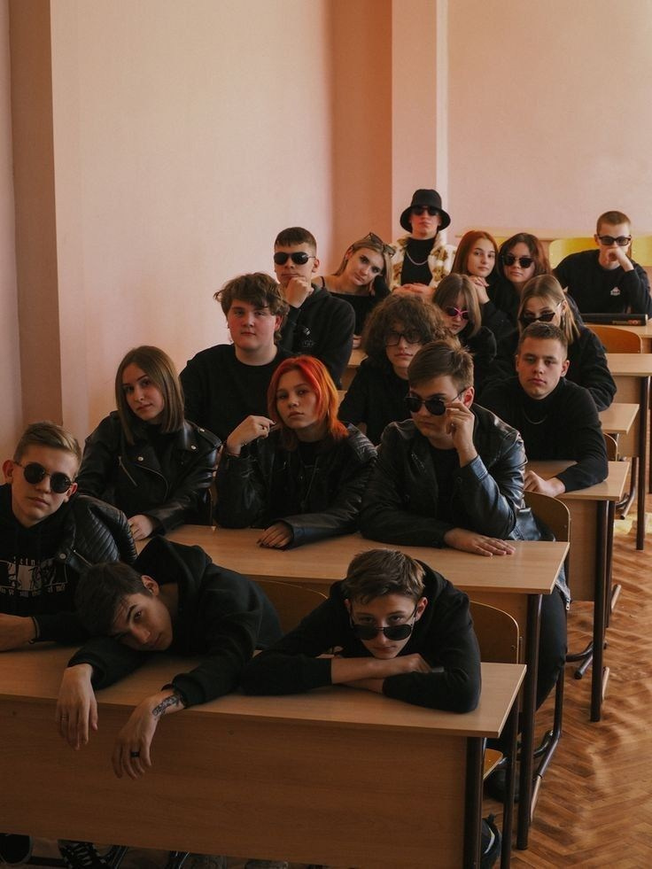 ОБЩИЕ ФОТО. ШКОЛА. СМОТРЕТЬ ИДЕИ →. Фотограф в Таллинне — портретные, семейные и детские фотосессии