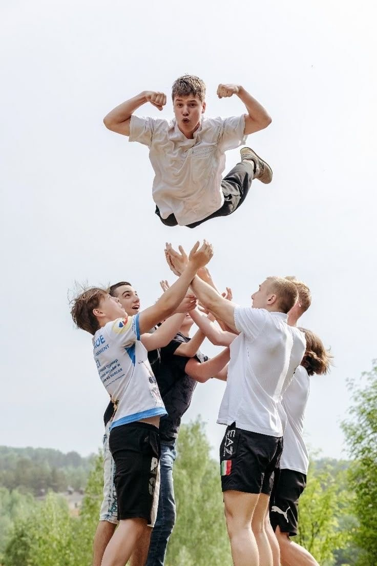 ПОРТРЕТ. ШКОЛА. СМОТРЕТЬ ИДЕИ →. Фотограф в Таллинне — портретные, семейные и детские фотосессии