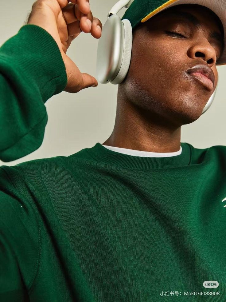 ПОРТРЕТ. СТУДИЯ. СМОТРЕТЬ ИДЕИ →. Фотограф в Таллинне — портретные, семейные и детские фотосессии