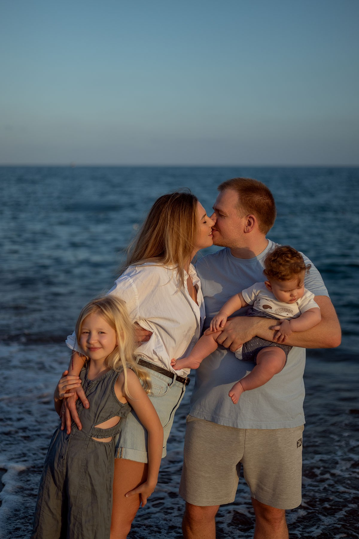 Семейная фотосессия на море. Фотограф Анталия, Кемер, Белек, Сиде Дарья Кая