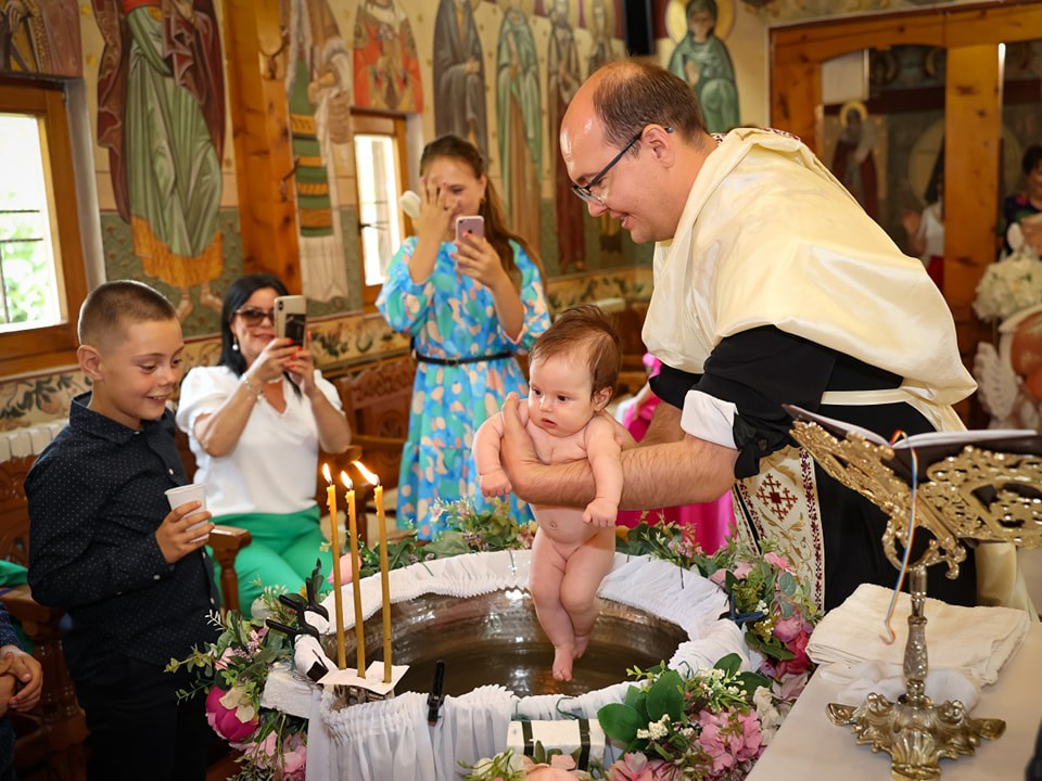Sofia Elena. Fotograf Nuntă Constanța - Moments by Gub