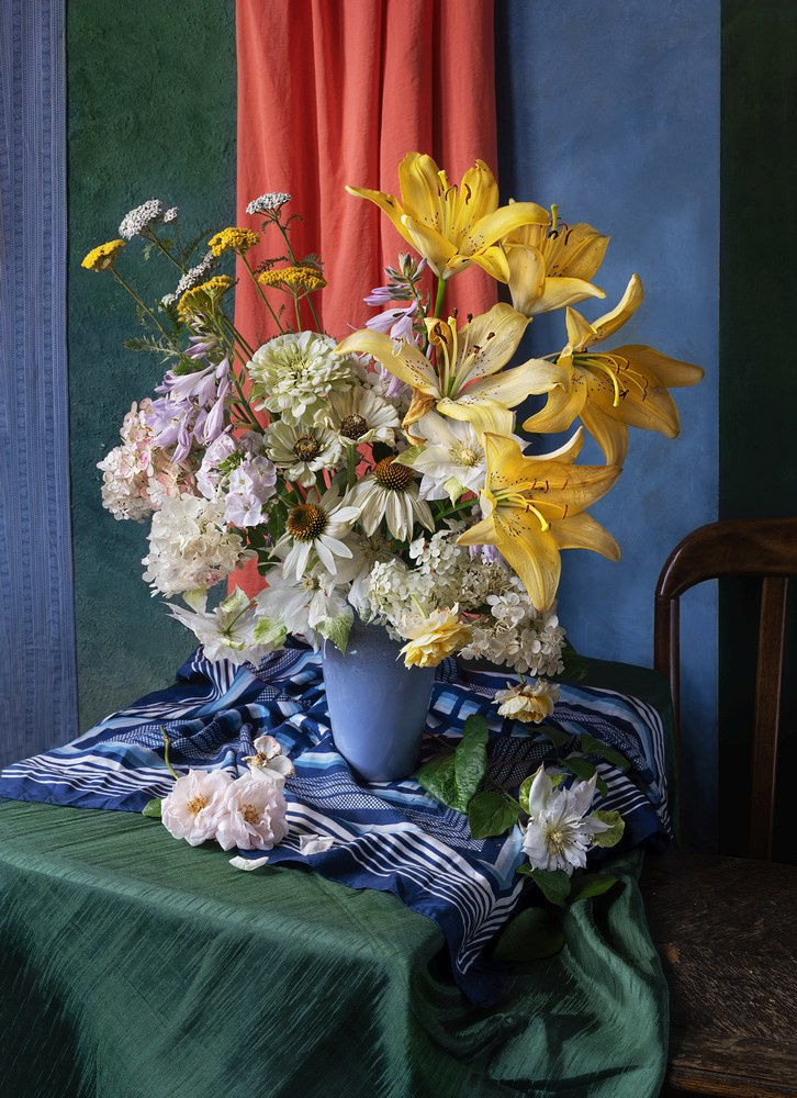 Натюрморт с желтыми лилиями