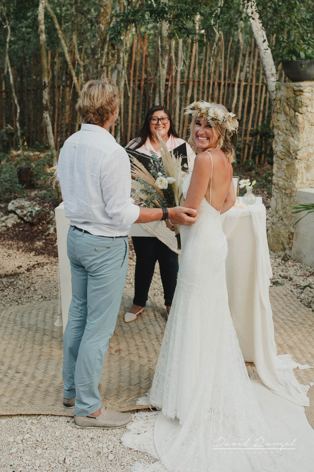 Mayan Weddings. Destination wedding photographer based in Cancun and Riviera Maya with service worldwide