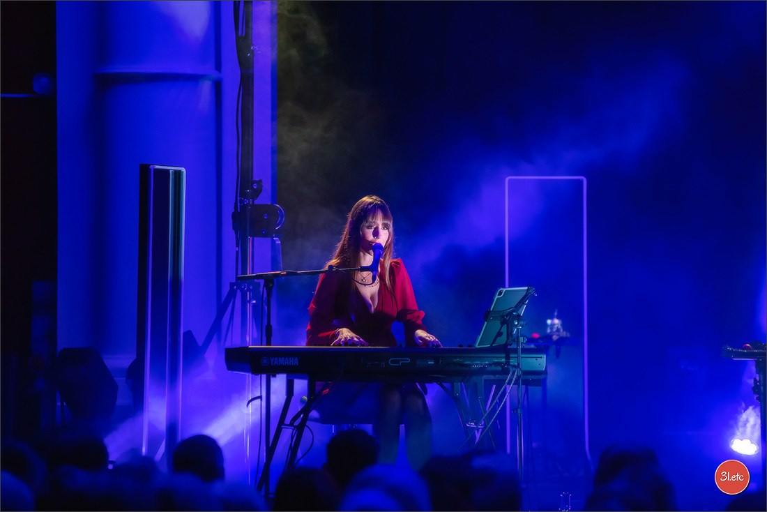 Christel Kern, c’est la petite dame en rose