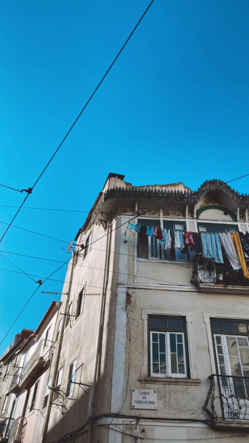 Jógový pobyt v Portugalsku 2024. Mateřství. Nevýchova. Život v souladu s přírodou. Jóga