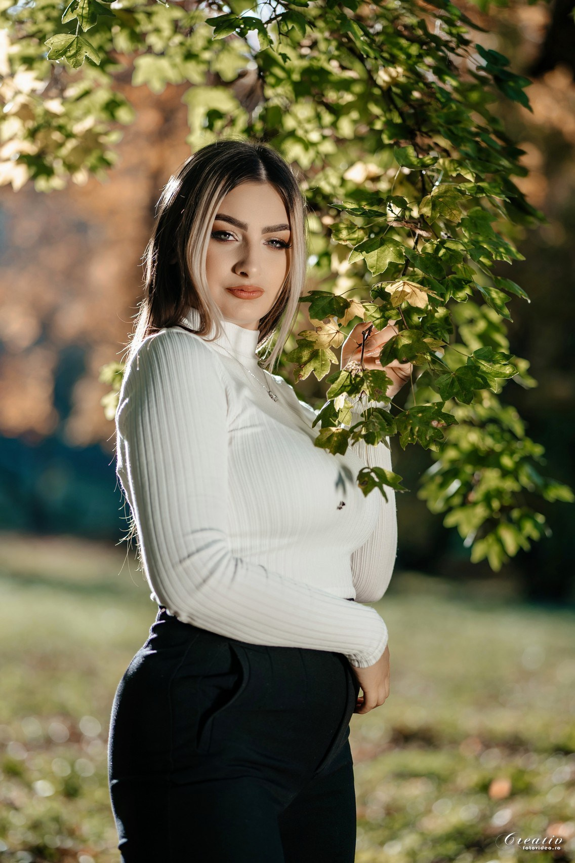 Oferta albume absolvenți 2026. Fotograf nuntă Bistrița | fotograf botez | Creativ Foto Video | Vasile Mizgan