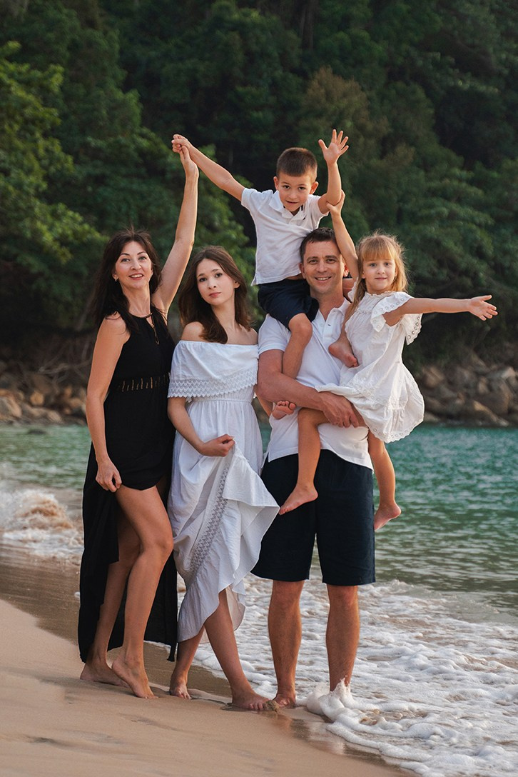 Family Photography in Hoi An | Natural & Candid Moments. Photographer in Hoi An — Veronika Guzenko. Natural photoshoots for couples, families and solo travelers. Book your shoot today