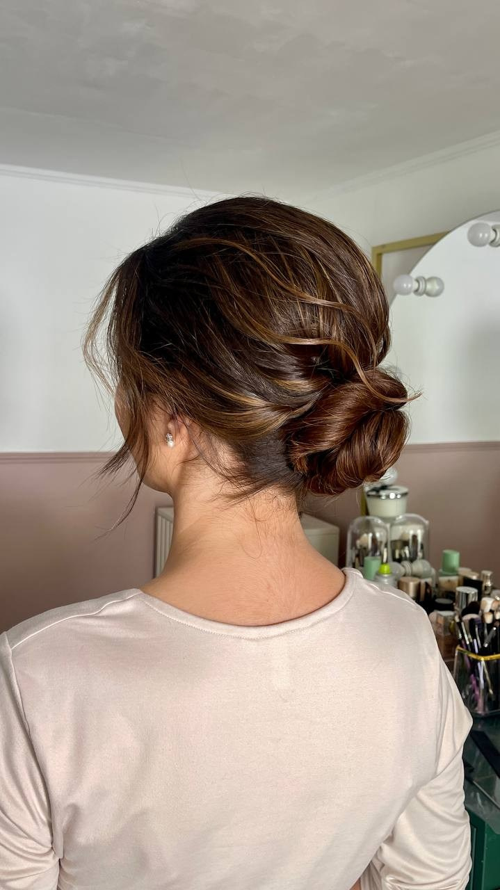 Bridal hairstyles, wedding hairstylist, elegant wedding hair. Makeup artist and Hair stylist in London