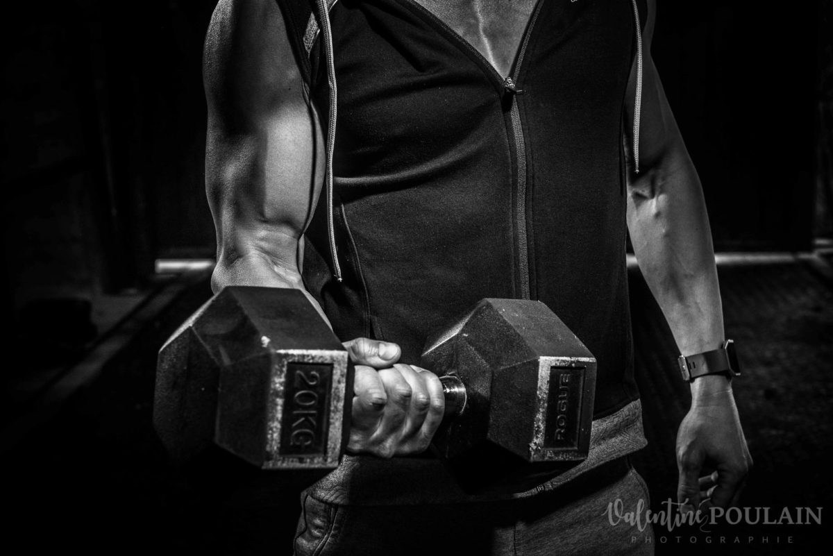 МУСКУЛИСТЫЕ МУЖЧИНЫ