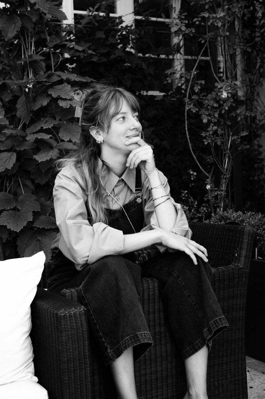 Backstage fotografie. Dana Lišková — Empatická fotografka | Introspektivní umělkyně | Neurodivergentní koučka| Zakladatelka Artepy.cz