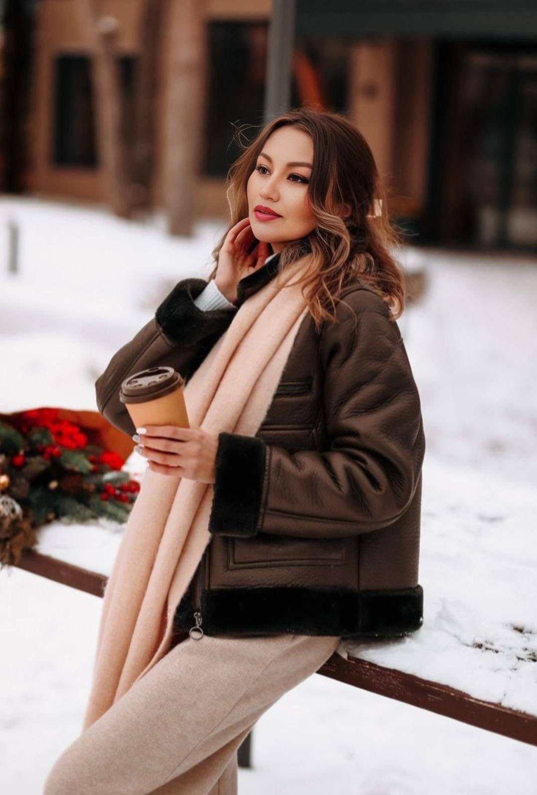 ПОДГОТОВКА К РОЖДЕСТВЕНСКОЙ СЪЁМКЕ НА ЯРМАРКЕ. Фотограф Лейпциг