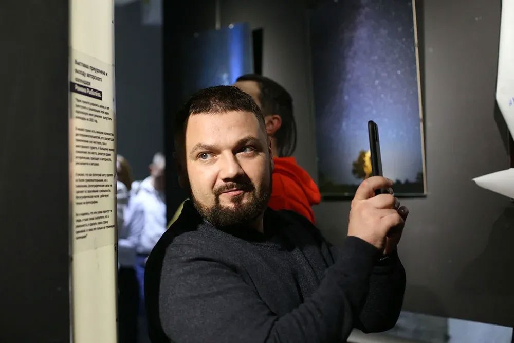 Открытие выставки Романа Рыбалёва «Календарь 2022». Школа Фотографии Романа Рыбалёва. Город Кишинёв, Молдова