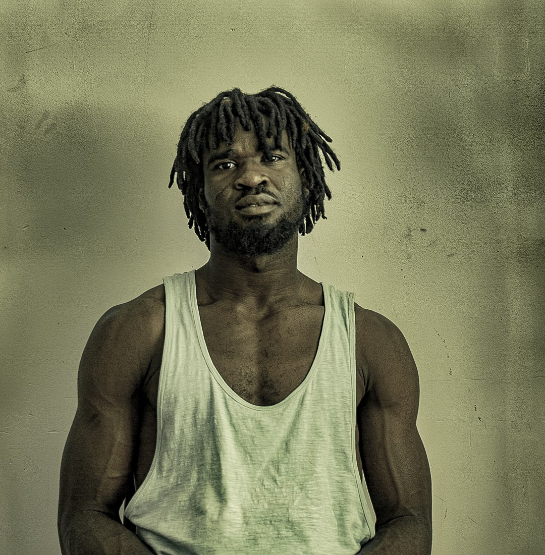 Creative colorful portraits. Éclat Photos. Exclusive portrait photography service