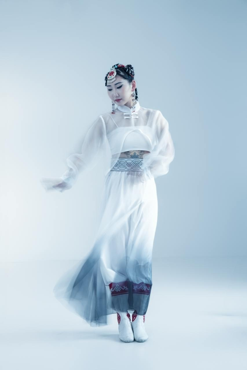 АРЮНА МУНКОЕВА. Фотостудия рекламной, коммерческой съемки в Улан-Удэ