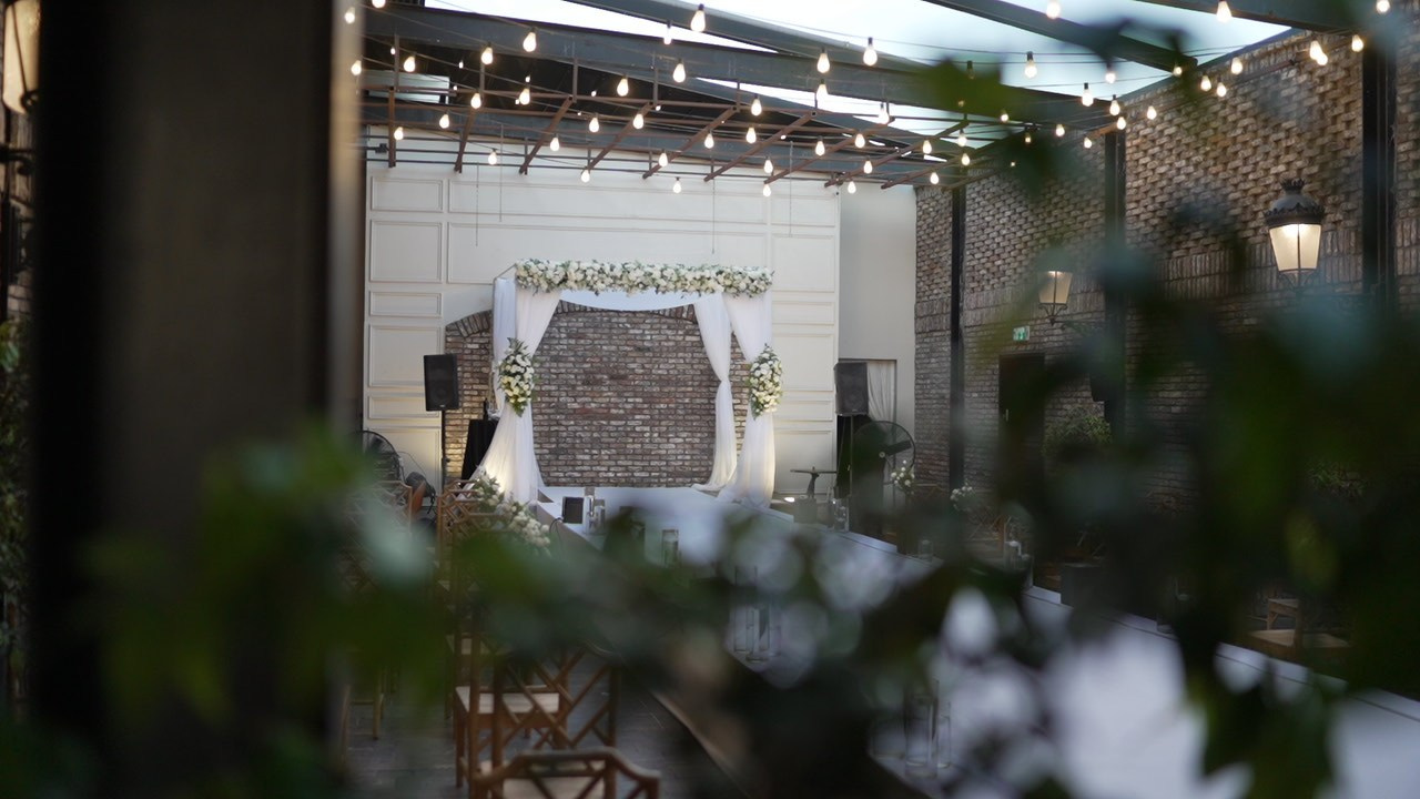 VIA / BASICO. Wedding and events photographers Studio Shalom