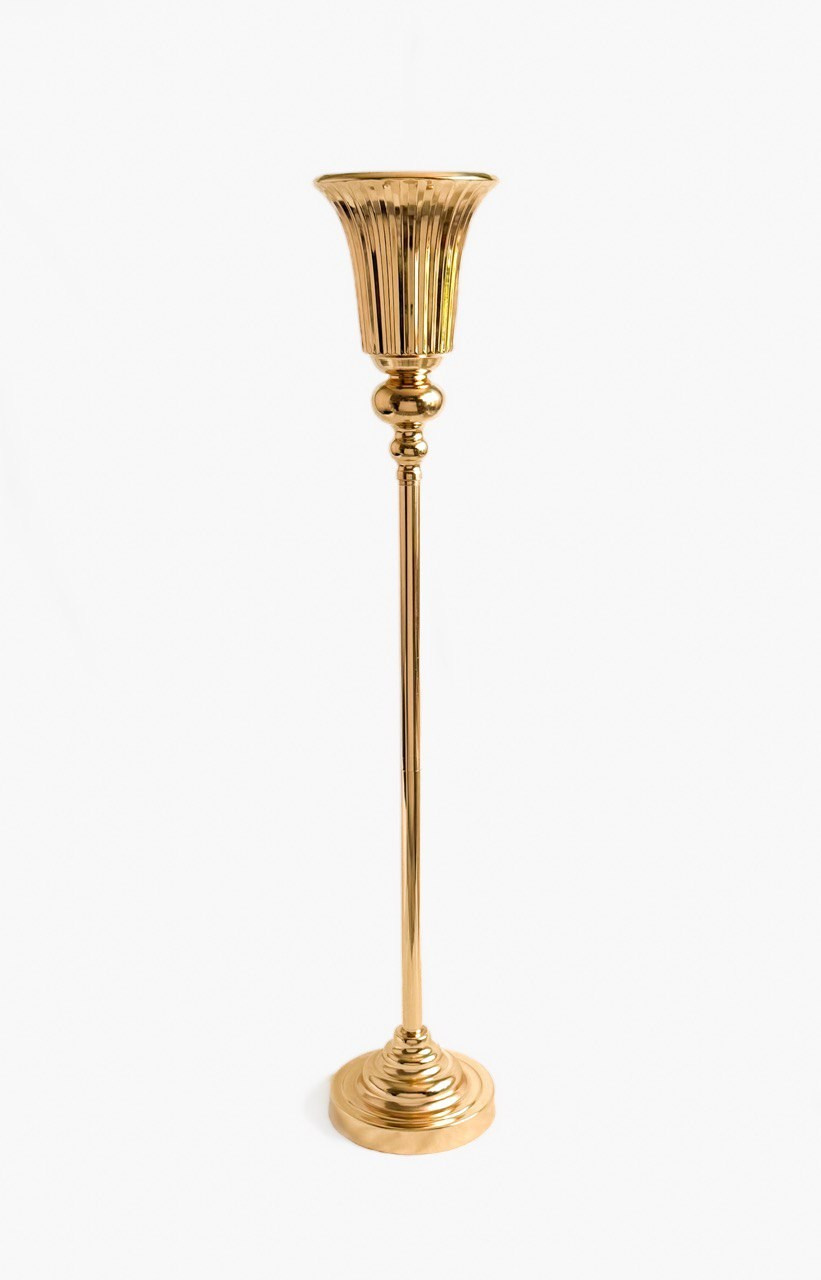 Metāla  zelta krāsa vāze, 82 cm, 2 gab. Ваза металическая золотистая, высота 82 см, 2 шт. Metal, gold-colored vase, 82 cm, 2 pcs.