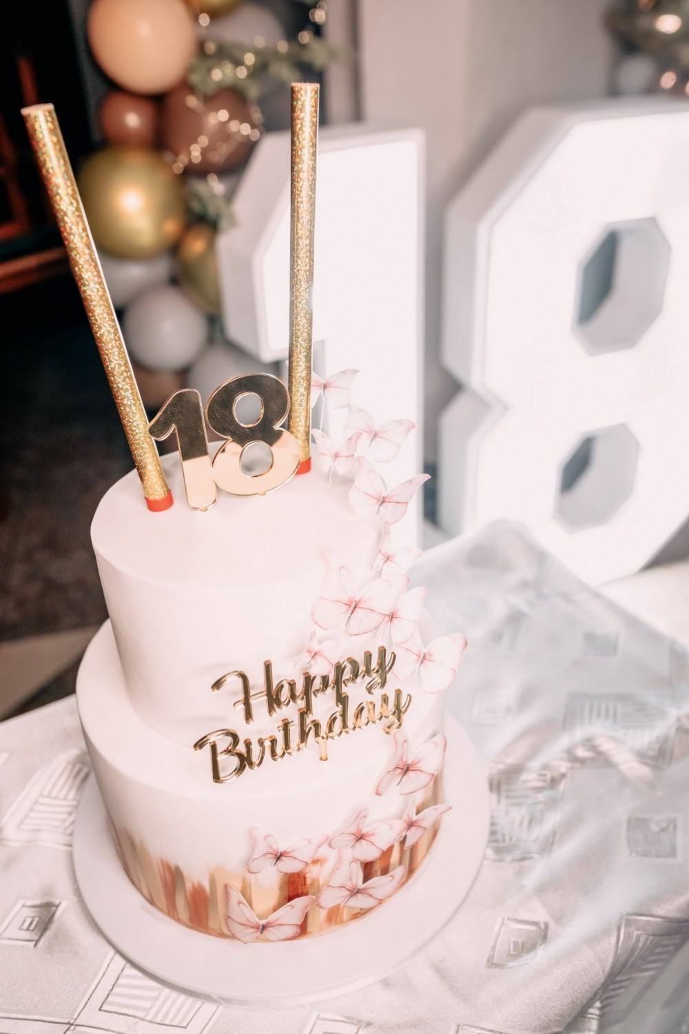 FOTOGRAFISANJE PUNOLETSTVA. Fotografi iz Backog Petrovca David i Andrea Stojanovic