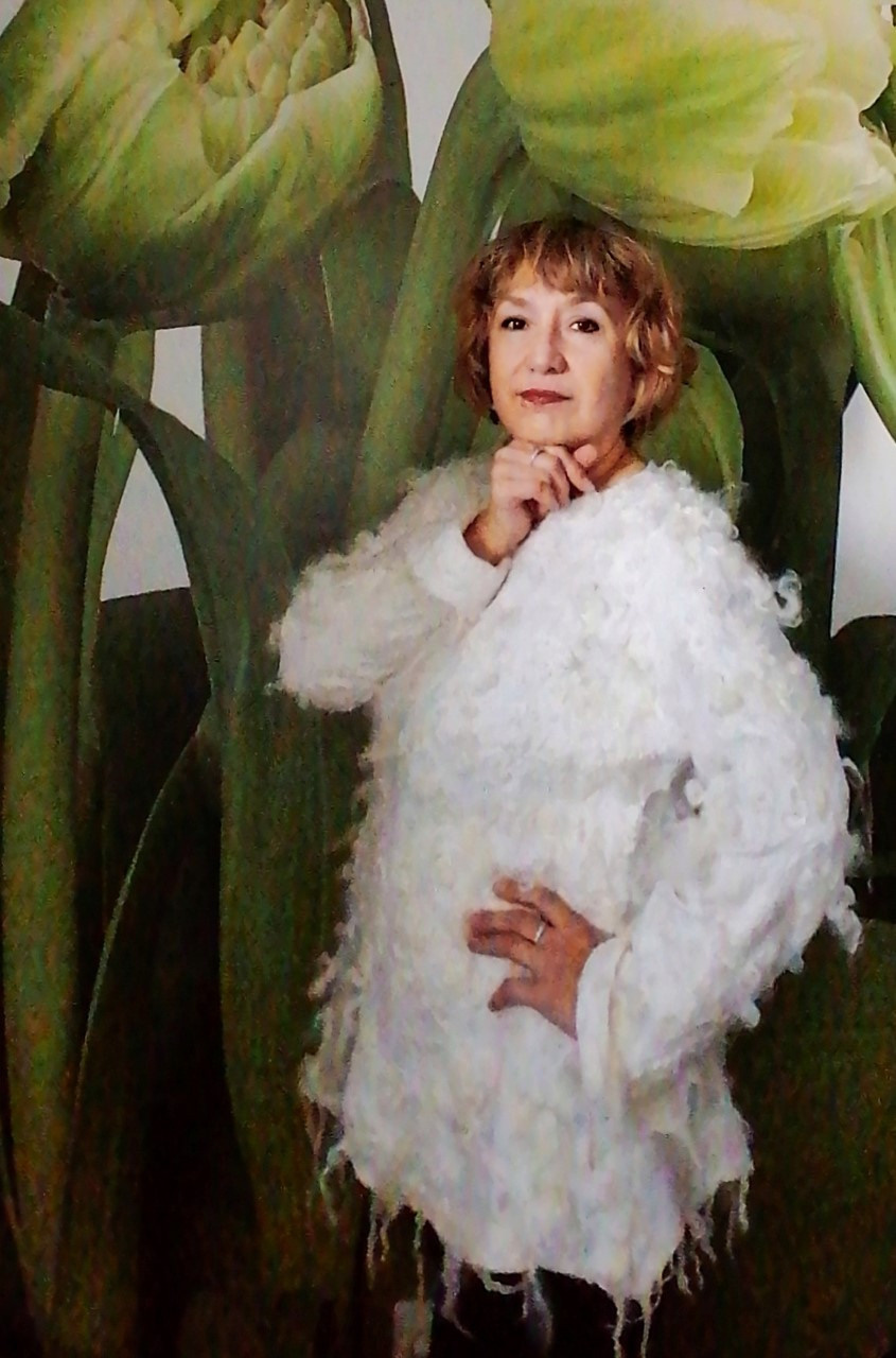 Portraits. Online/offline mobile photographer from Australia Olga Conacher