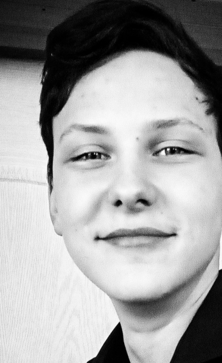 Portraits. Online/offline mobile photographer from Australia Olga Conacher