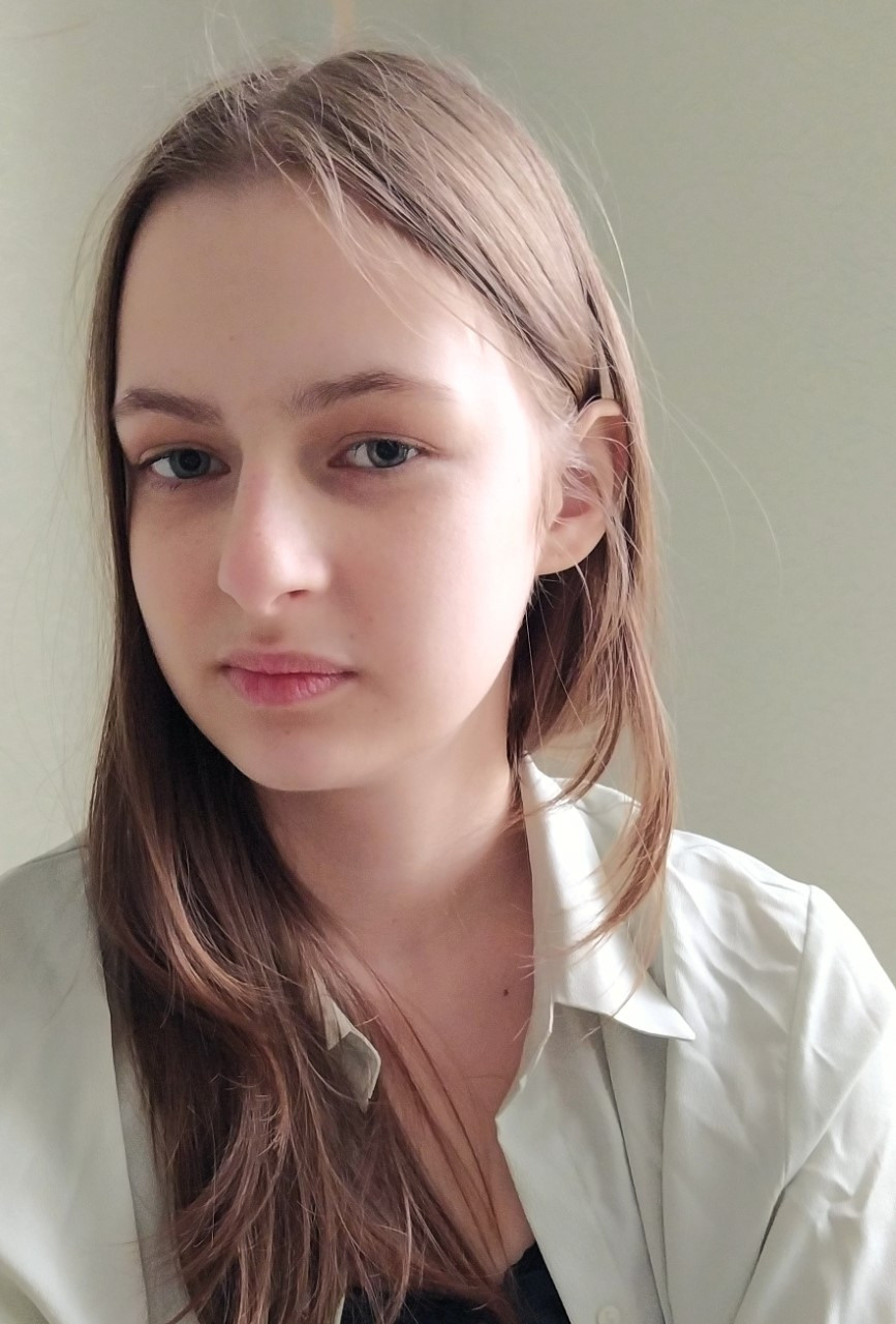 Portraits. Online/offline mobile photographer from Australia Olga Conacher