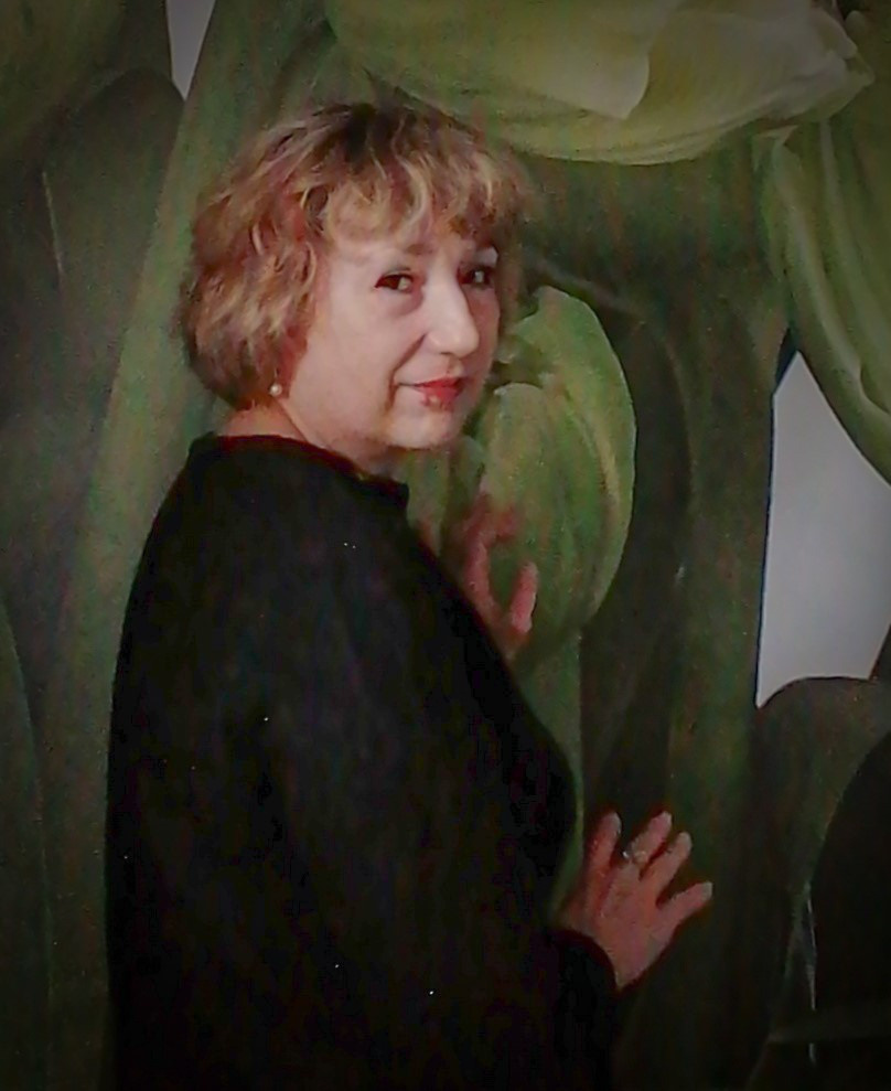 Portraits. Online/offline mobile photographer from Australia Olga Conacher