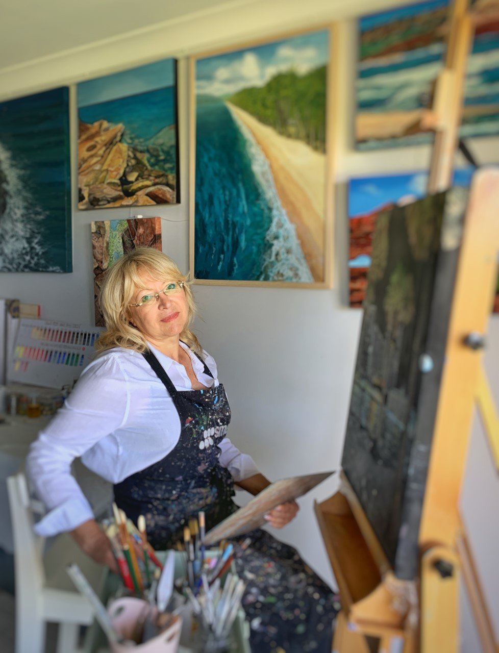 Portraits. Online/offline mobile photographer from Australia Olga Conacher