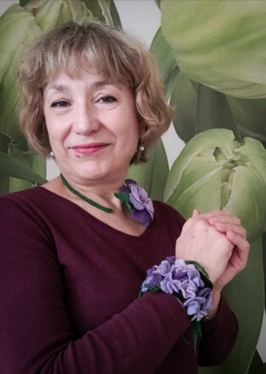 Portraits. Online/offline mobile photographer from Australia Olga Conacher