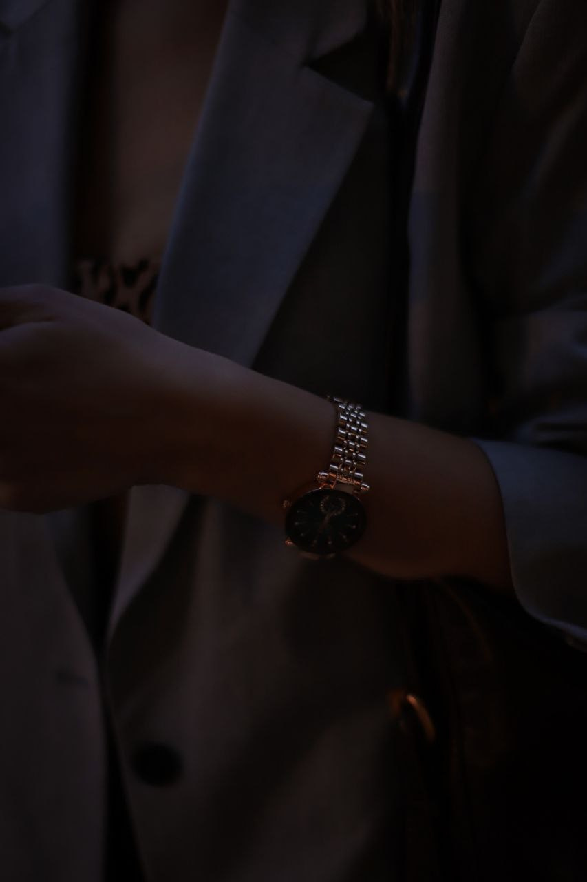 Street shoot with Yulia. VALERIIA VIUNOVA individual shooting\love story\event\brand