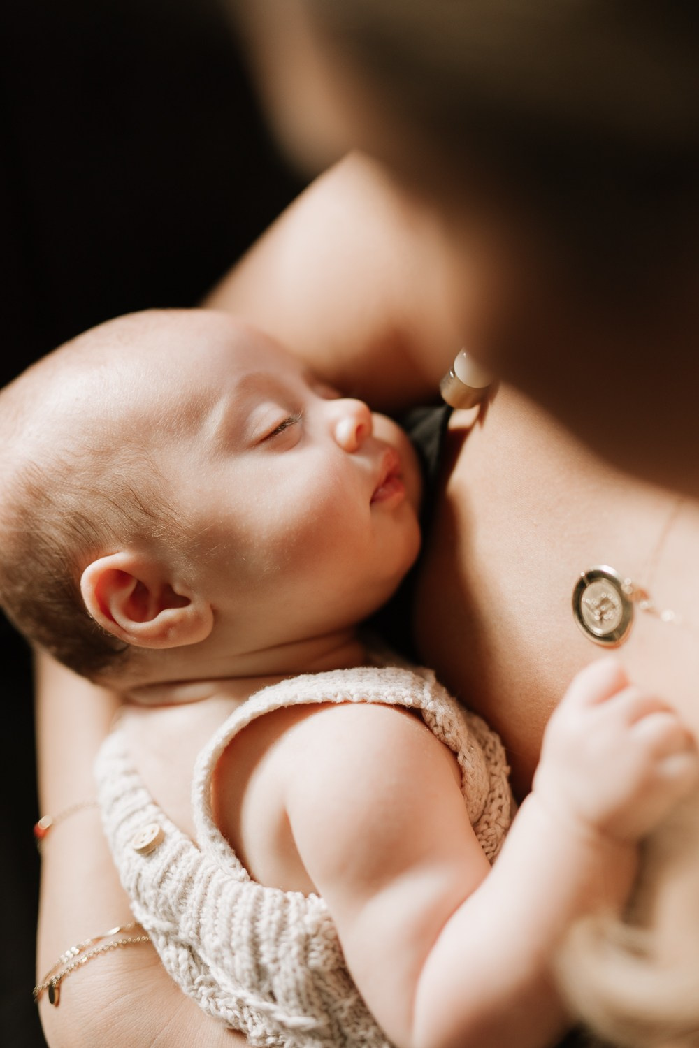 Baby Tamara (2 Monate Alt). Familien & Hochzeitfotografin Nadja Holzmann