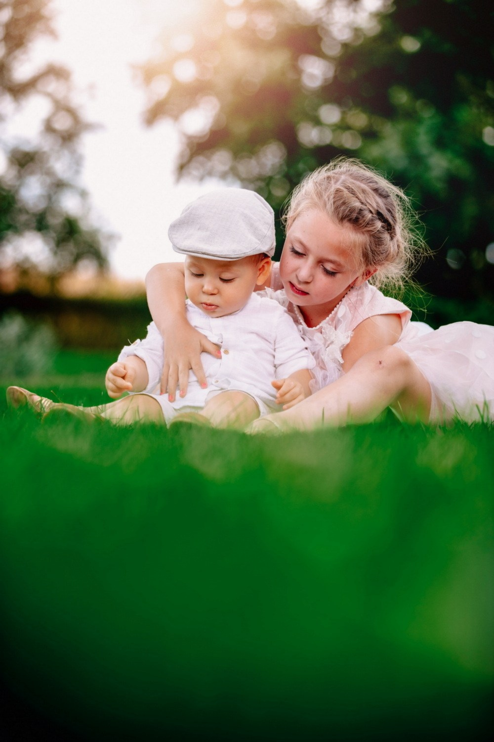 DEČIJA FOTOGRAFISANJA. Fotografi iz Backog Petrovca David i Andrea Stojanovic