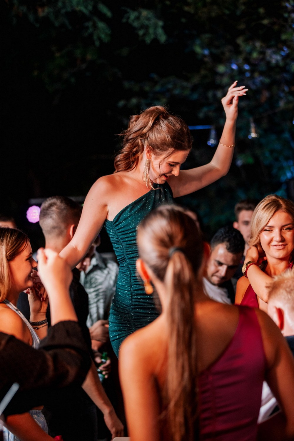 FOTOGRAFISANJE PUNOLETSTVA. Fotografi iz Backog Petrovca David i Andrea Stojanovic