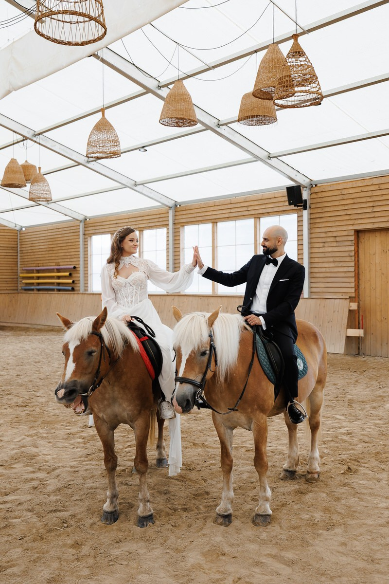 Paula + Robert. Wedding Photographer in Bucharest — Manu Ivanciu