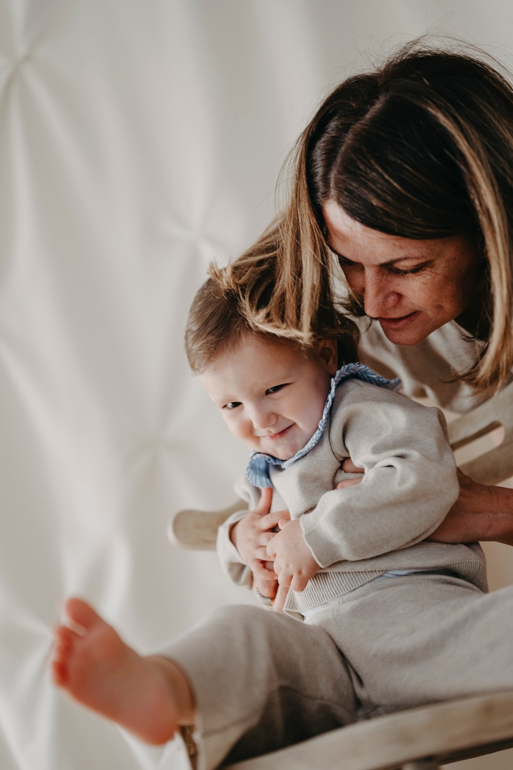 Mamine i bakine Masa i Nadja. Deciji i porodicni fotograf u Beogradu Oksana Skendzic