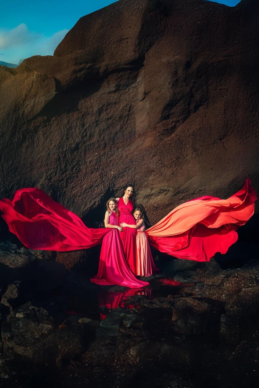 Sesión con vestido volador en Tenerife. Fotógrafa de familias, bodas, comuniones, newborn, premamá en Tenerife | Sesiones con vestidos voladores | Tania Bonnet