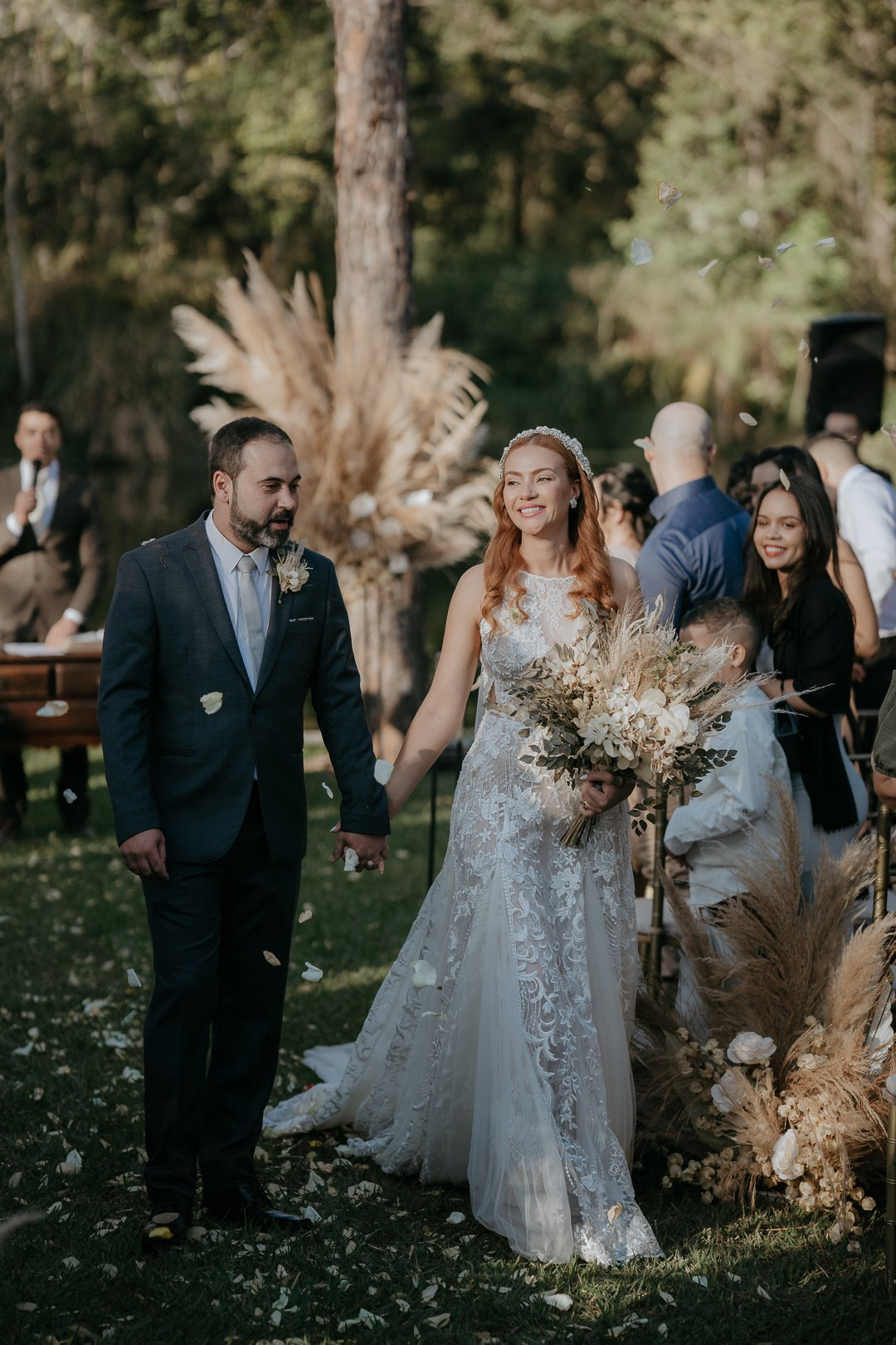 Vivian e Paulo. Edu e Josi Fotografia de Casamento em Belo Horizonte | Fotos Naturais