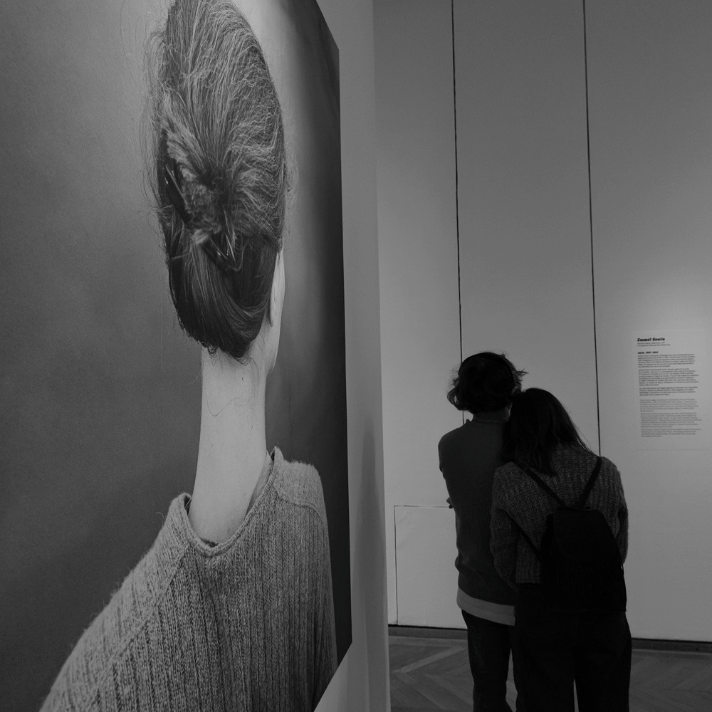 DISTANANCE. Documentary photographer in Yerevan Vaghinak Ghazaryan